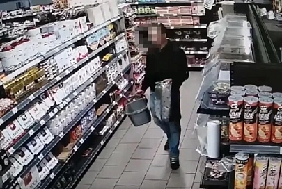 Минчанин украл из магазина конфеты